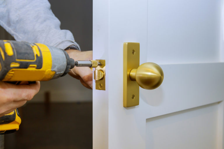 changing locks access control expertise commercial locksmith services in orlando, fl – prompt and trustworthy locksmith services for your office and business