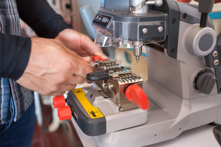 duplicating machine device key cutting excellence in orlando, fl – your trusted locksmith partner